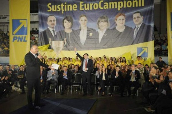 Studenţii liberali au vorbit în campusuri despre importanţa participării la vot